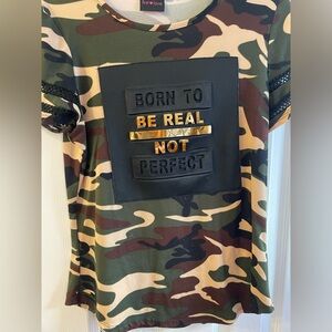 T-Shirt ( Medium). “ Born to be Real Not Perfect “